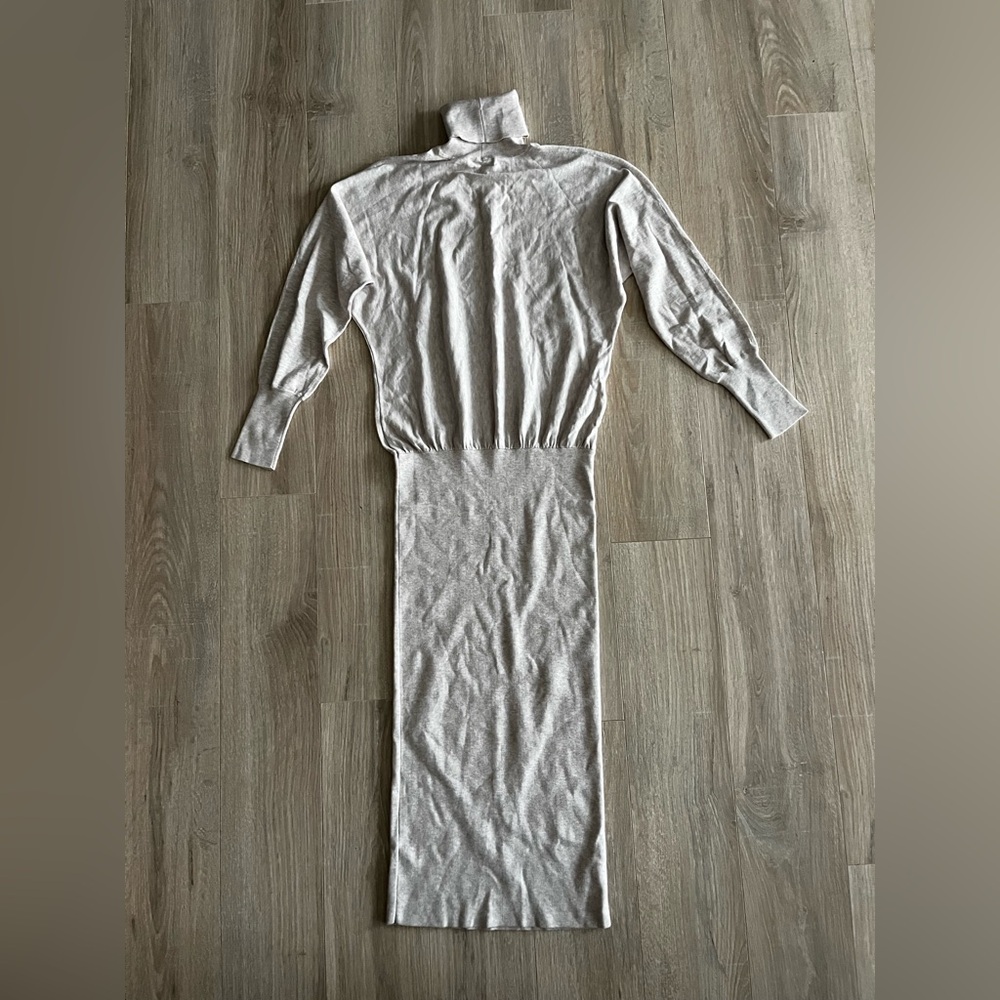 Aritzia Babaton Women’s Bogart Midi Dress Birch - Size Small - Picture 8 of 10